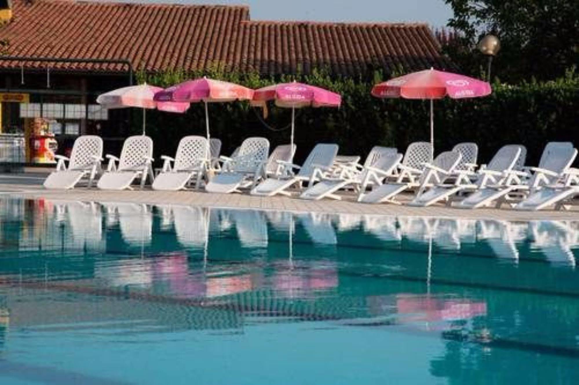Hotel Residence Campi Tremosine Exterior photo